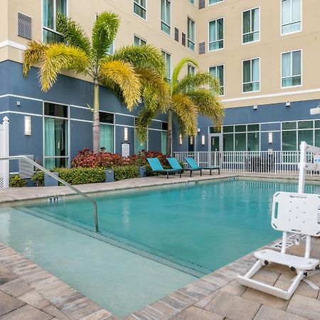 Staybridge Suites St. Petersburg Fl By Ihg Exterior photo