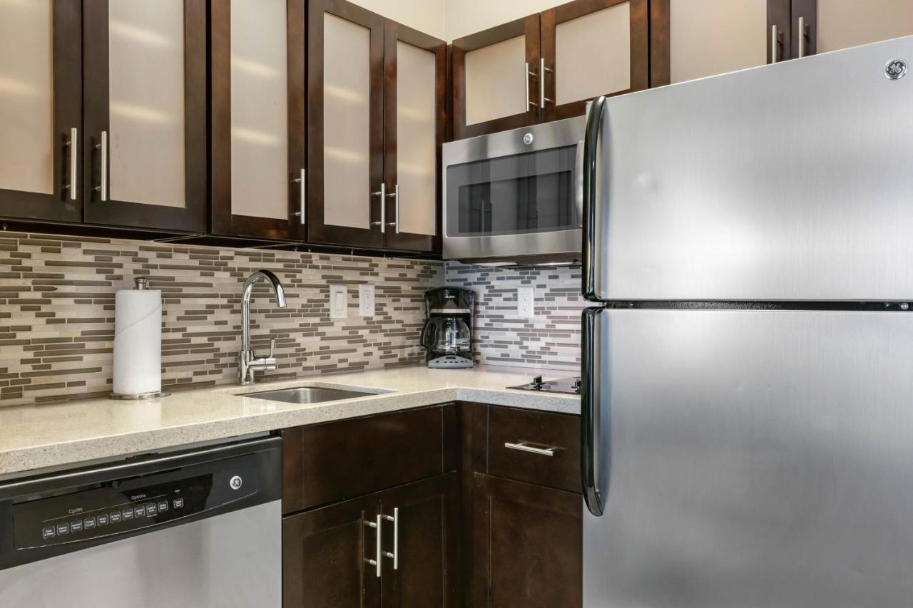 Staybridge Suites St. Petersburg Fl By Ihg Exterior photo