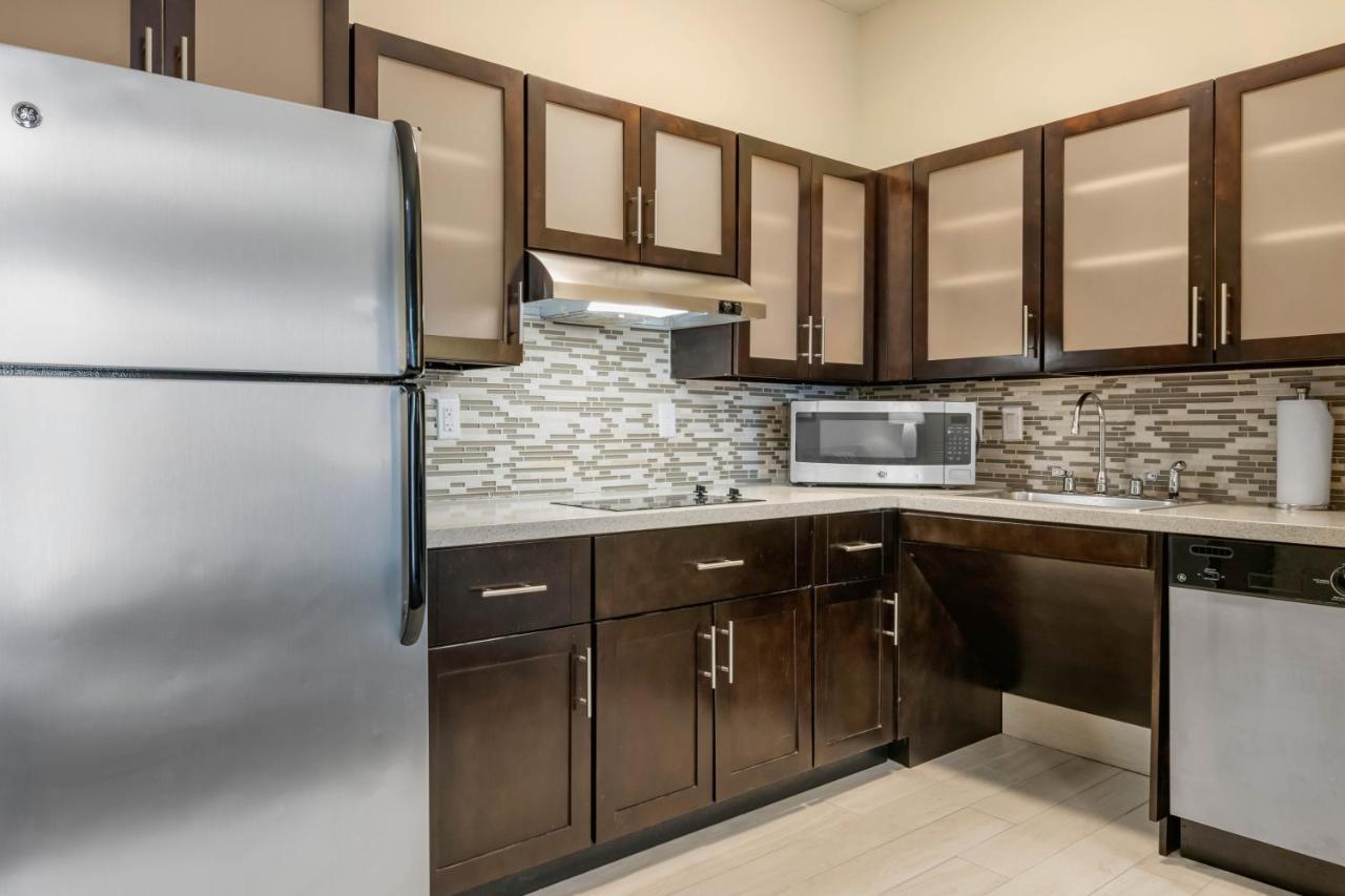 Staybridge Suites St. Petersburg Fl By Ihg Exterior photo