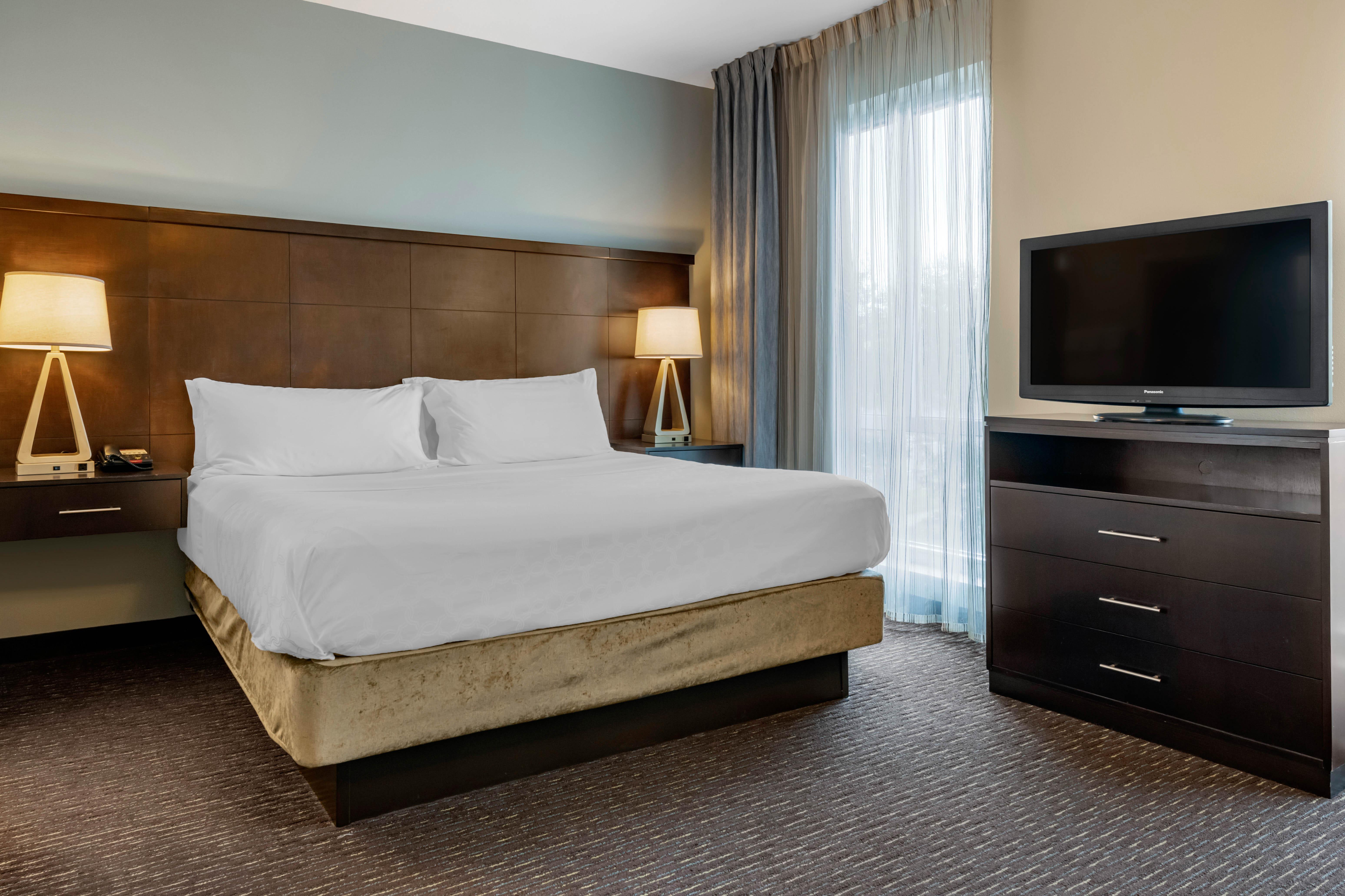Staybridge Suites St. Petersburg Fl By Ihg Exterior photo