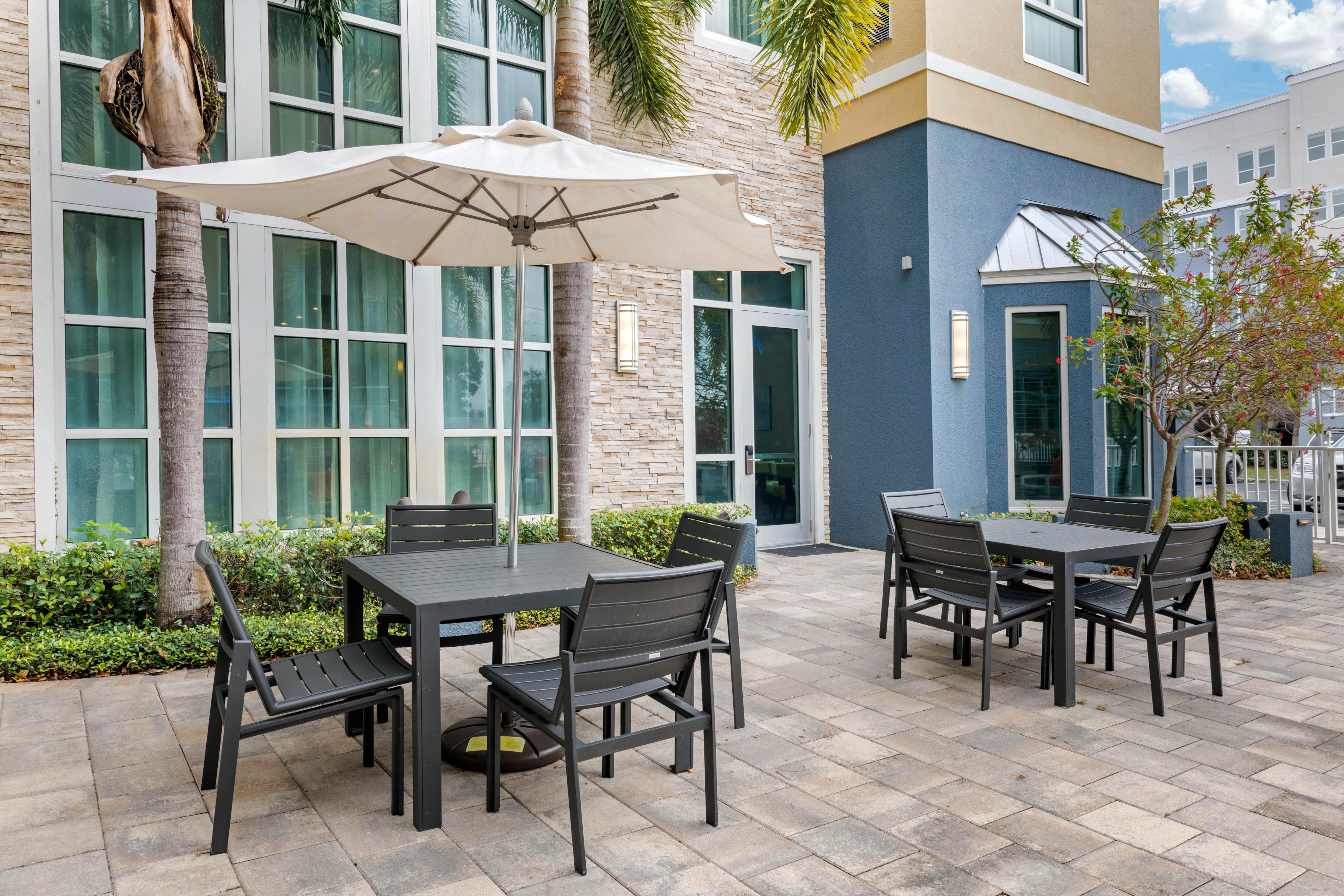 Staybridge Suites St. Petersburg Fl By Ihg Exterior photo