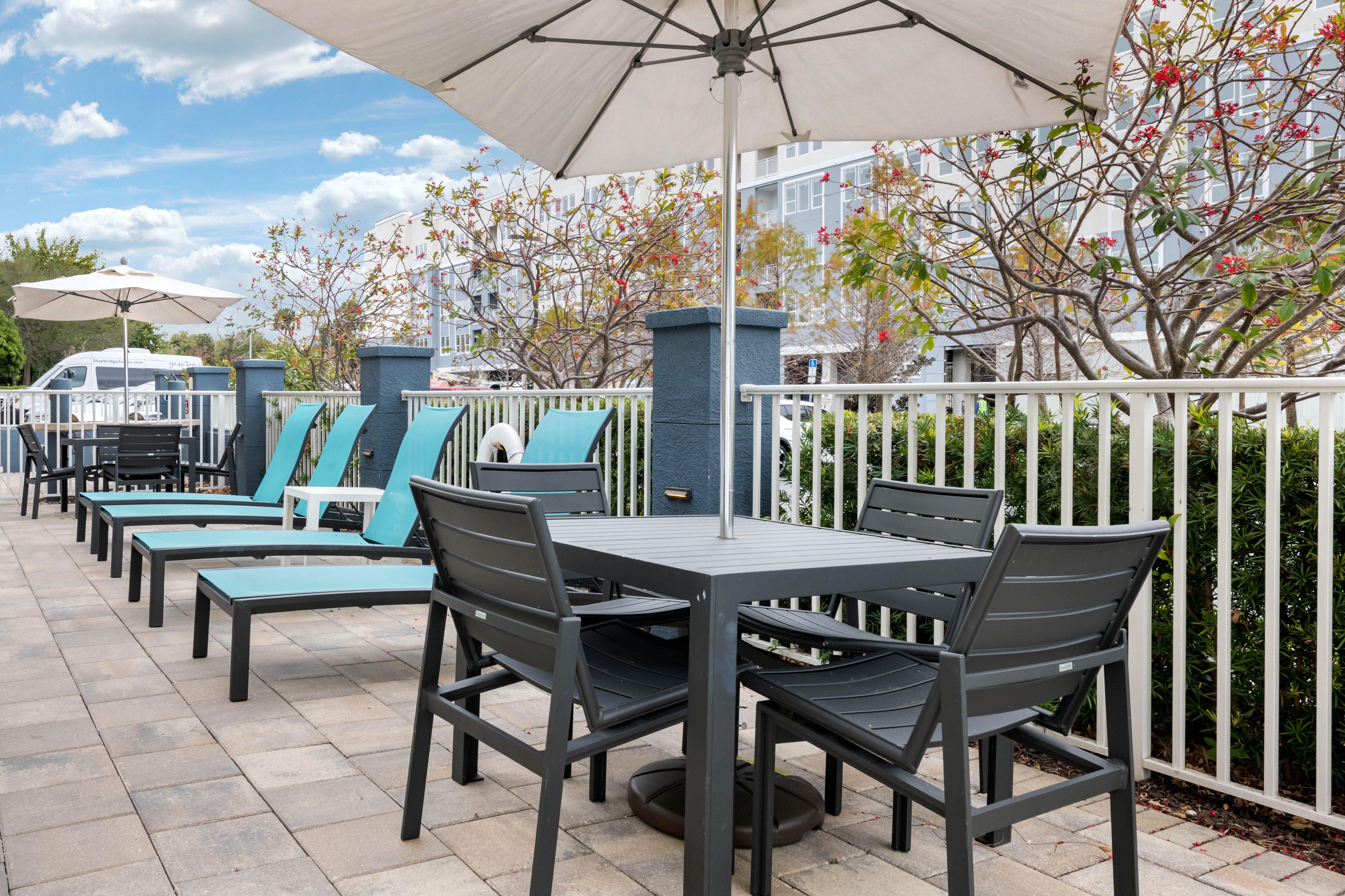 Staybridge Suites St. Petersburg Fl By Ihg Exterior photo
