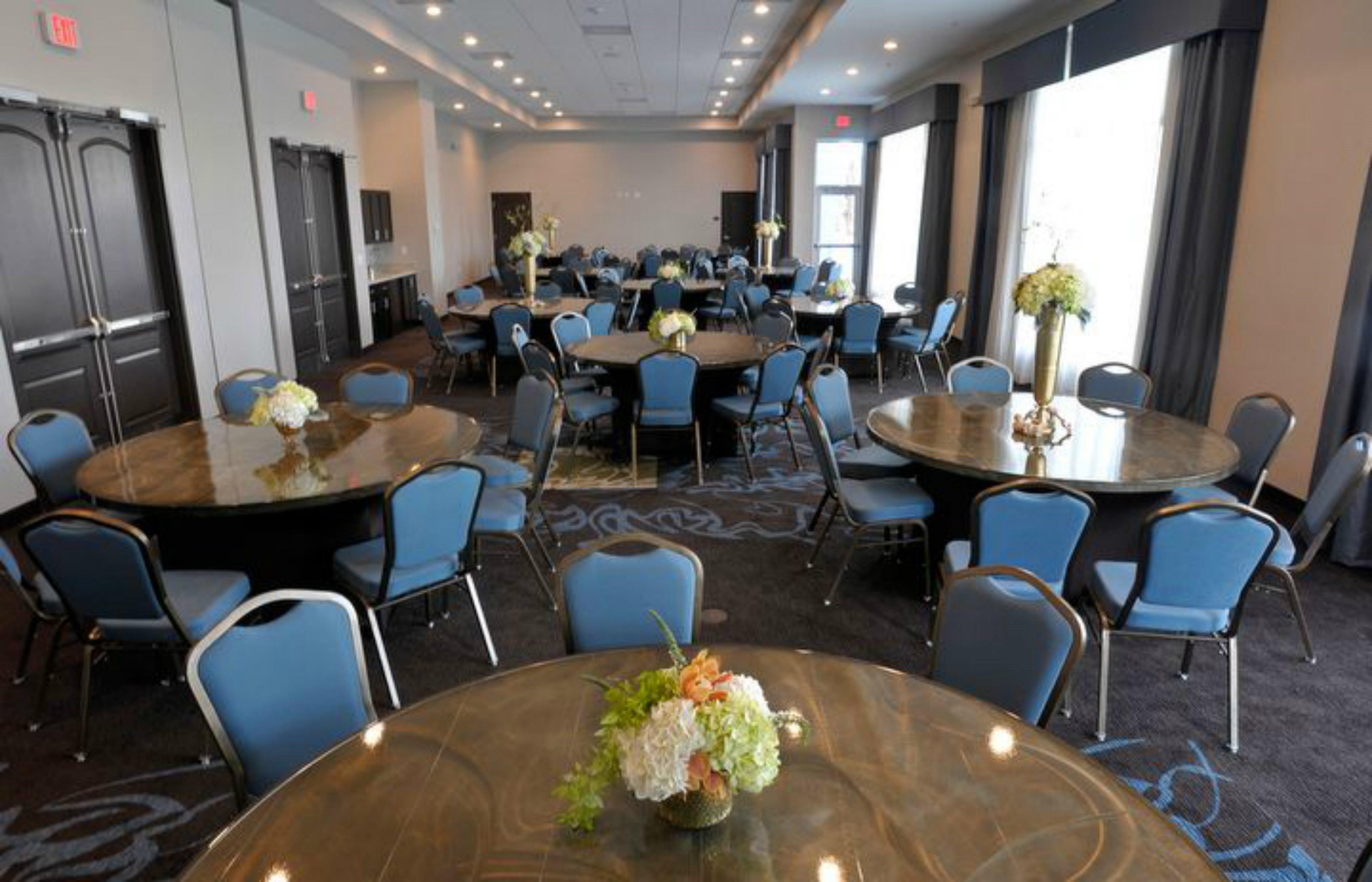 Staybridge Suites St. Petersburg Fl By Ihg Exterior photo