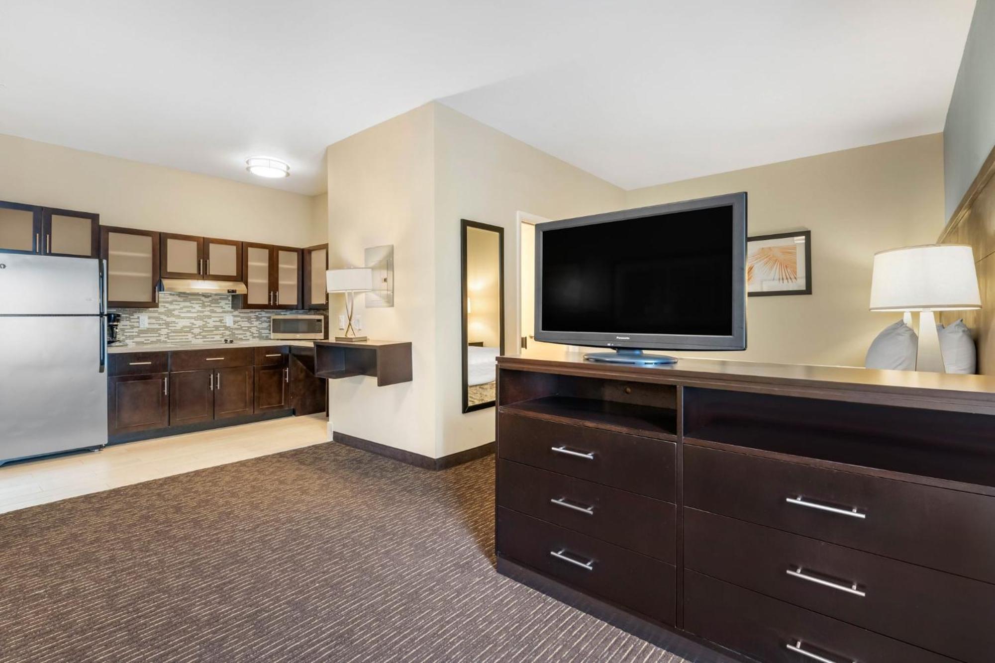 Staybridge Suites St. Petersburg Fl By Ihg Exterior photo
