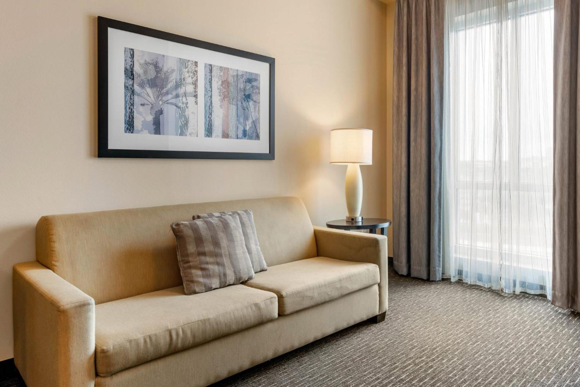 Staybridge Suites St. Petersburg Fl By Ihg Exterior photo